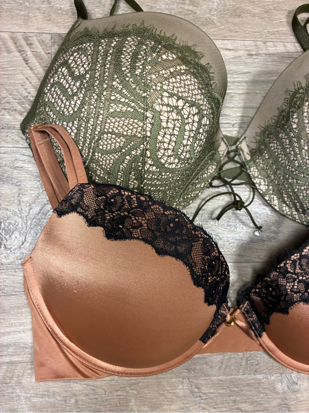 Victoria Secret 2 Satin Lace Underwired Push Up Bras - Picture 3 of 13